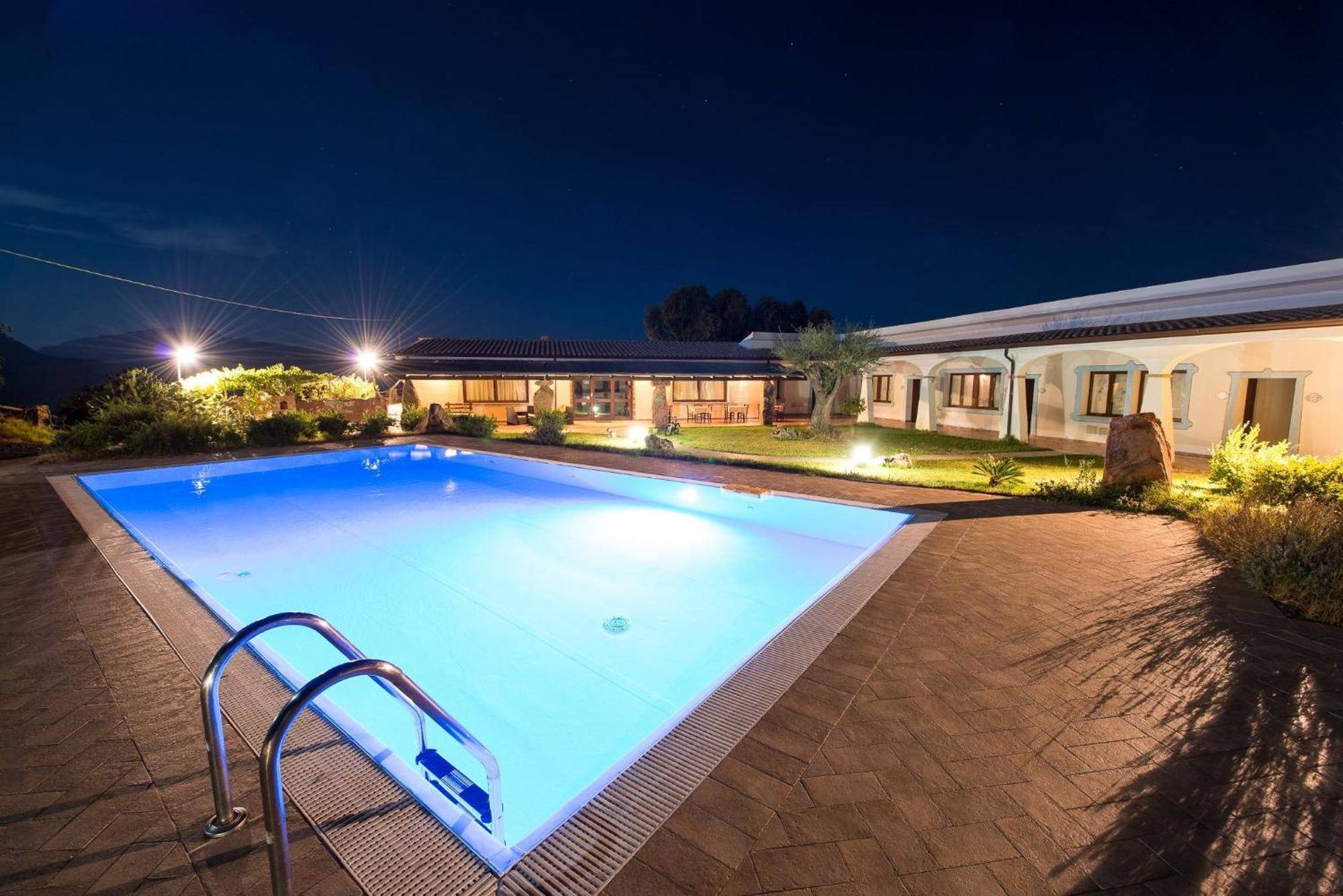 Agriturismo Irghitula Posada  Eksteriør billede